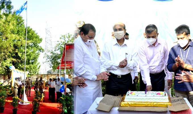 Sunil Kumar, CGM hoisting NTPC Flag & Dignitaries cutting cake to mark the occasion